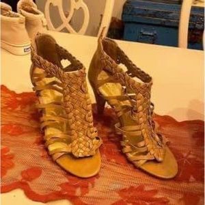 Vince Camuto Alaizah Strappy Heel Sandal in Tortilla Beige (Size 8.5/39)